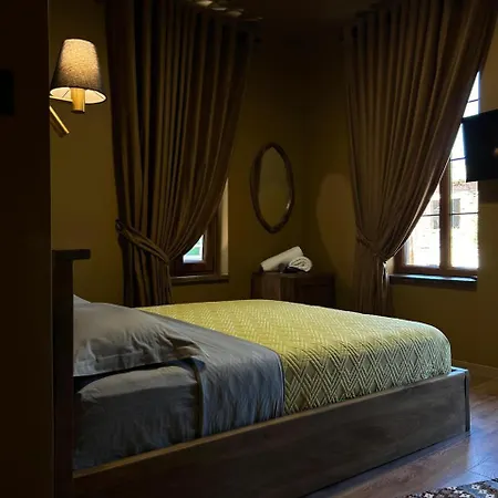 Fole Hotel *