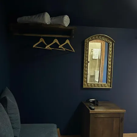 Fole ホテル ポグラデツ